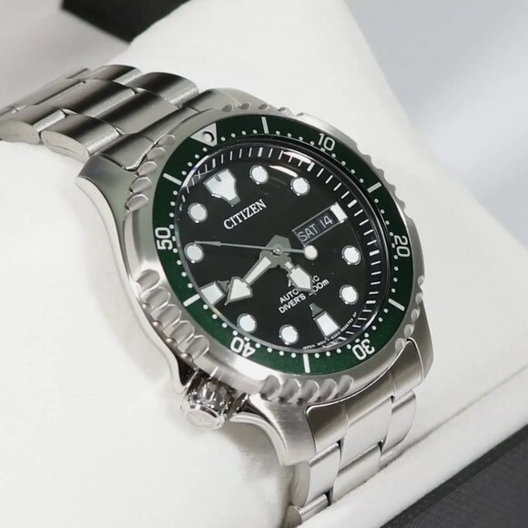 Citizen Promaster Sea Stainless Steel Automatic Green Bezel Watch - Picture 2 of 6
